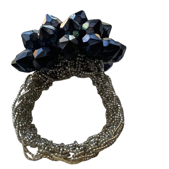 Vintage Handmade Black Facet Beaded Stretch Band Ring Woman’s Jewelry Artesian - Picture 4 of 7
